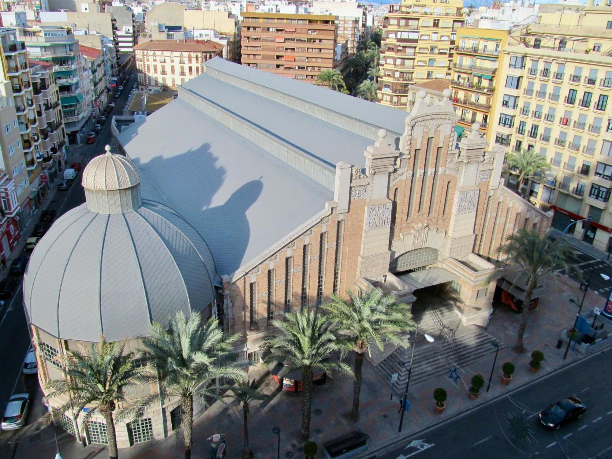 Gran Atico Con Terraza En El Centro De Alicante Exteriör bild
